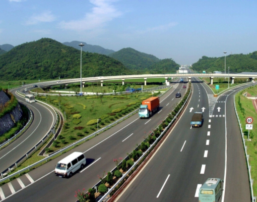 高速路定向語(yǔ)音警示系統(tǒng)解決方案